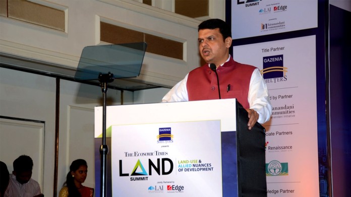 Chief-Minister-Devendra-Fadnavis-at-LAND-Summit-2017-9amstories